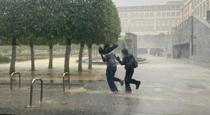 Έρχεται Αλλαγή Καιρού με Βροχές και Πτώση της Θερμοκρασίας