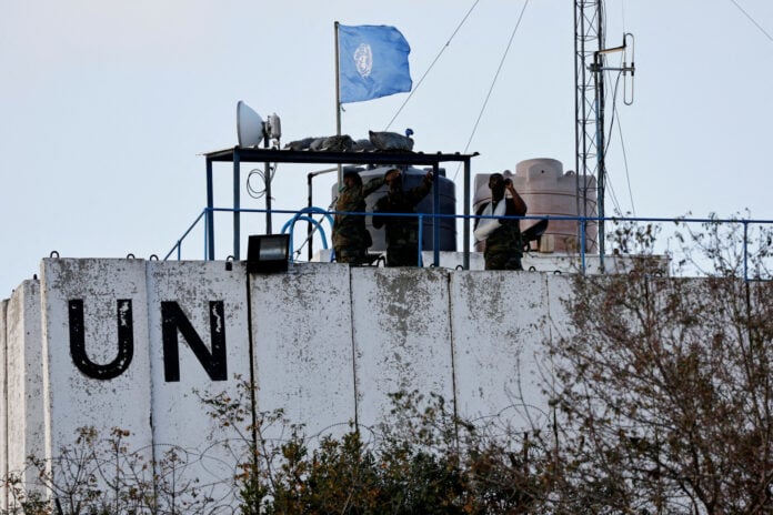 Η UNIFIL Αποφασίζει να Παραμείνει στο Νότιο Λίβανο Παρά τις Επιθέσεις του Ισραήλ